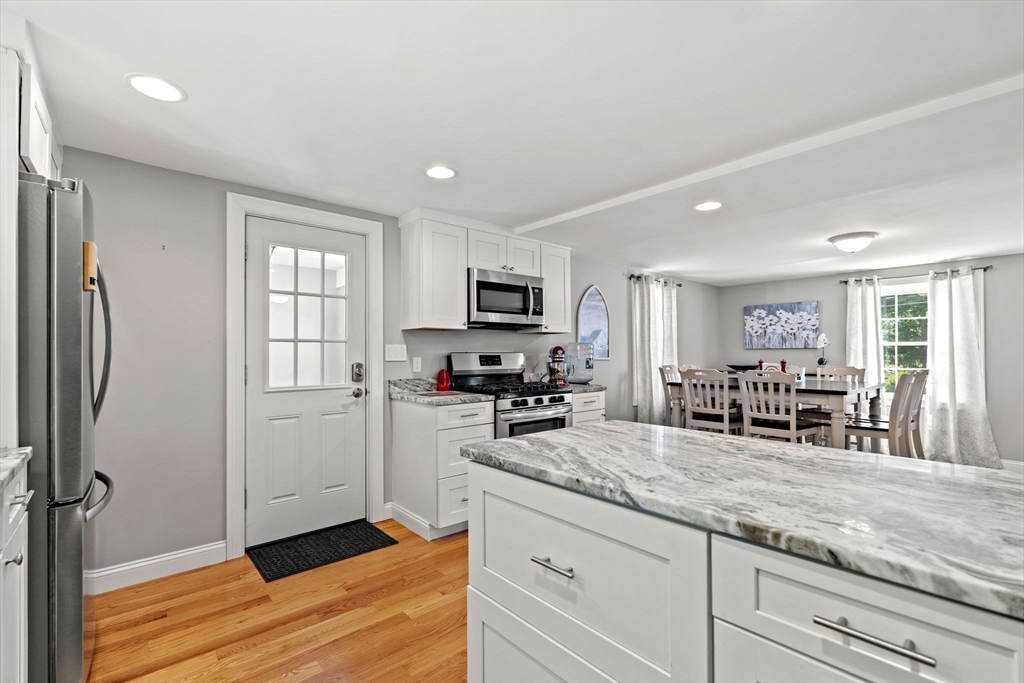 106 Conant Street Danvers, MA 01923 - Photo 14 of 30