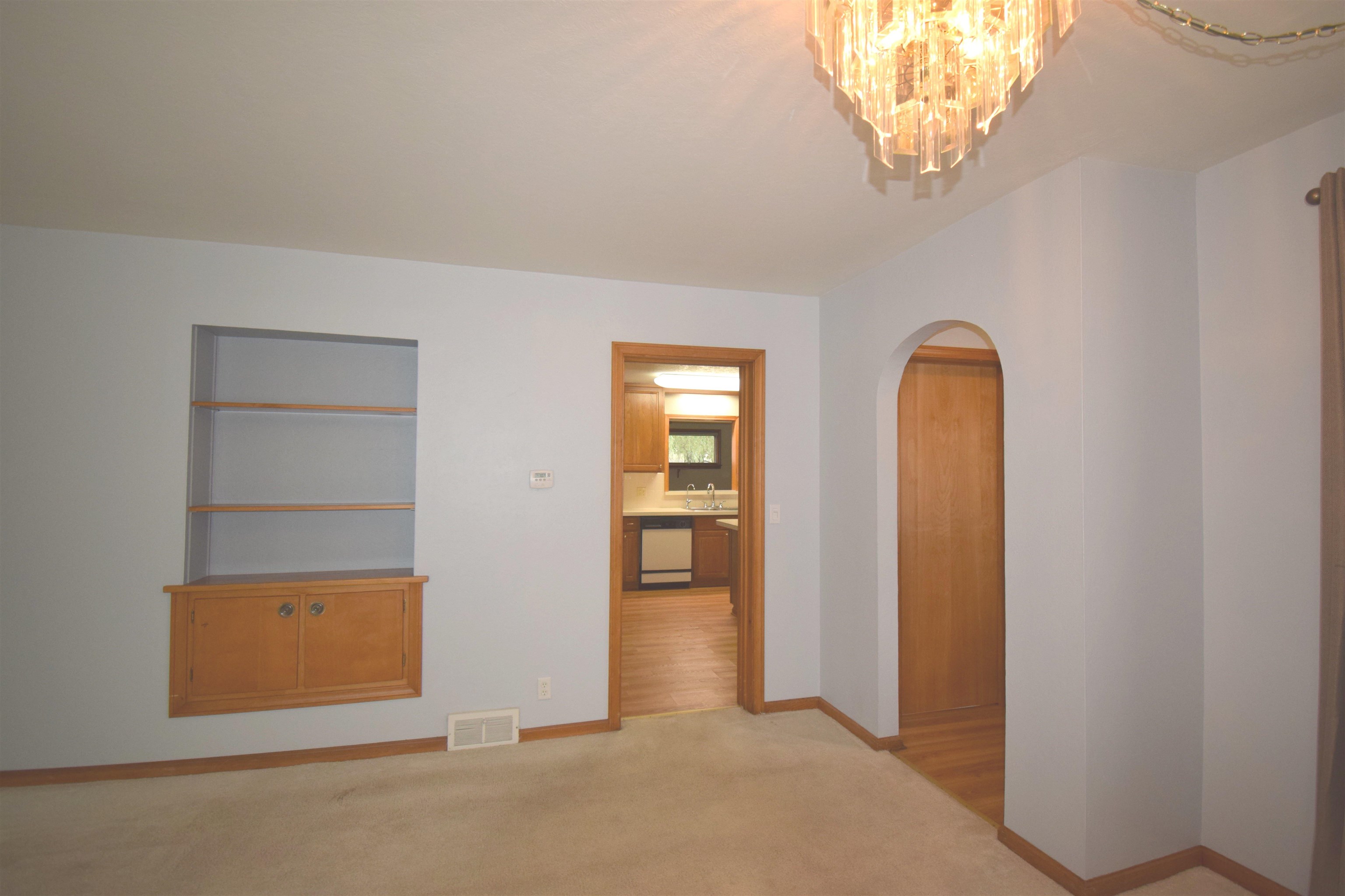 301 John R Street Clare, MI 48617 - Photo 11 of 69 1926622-454bb846-00dc-46dd-8208-c33e6ca1428e.JPG