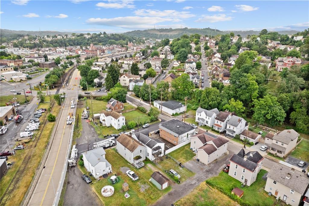 107 Dickman Street Carnegie, PA 15106 - Photo 44 of 47 an aerial view of a city with lots of residential buildings