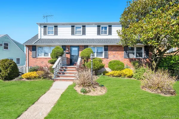 $819,999 | 1308 C Street, Elmont, NY 11003