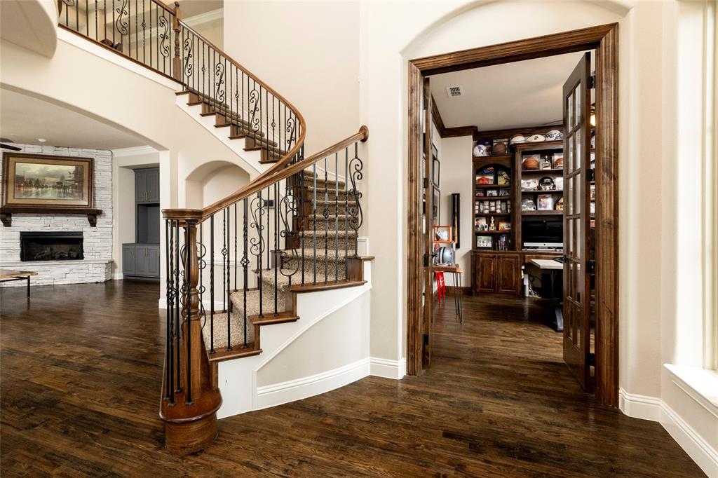 1413 Artesia Lane McLendon-Chisholm, TX 75032 - Photo 3 of 40 a view of entryway and hall with wooden floor
