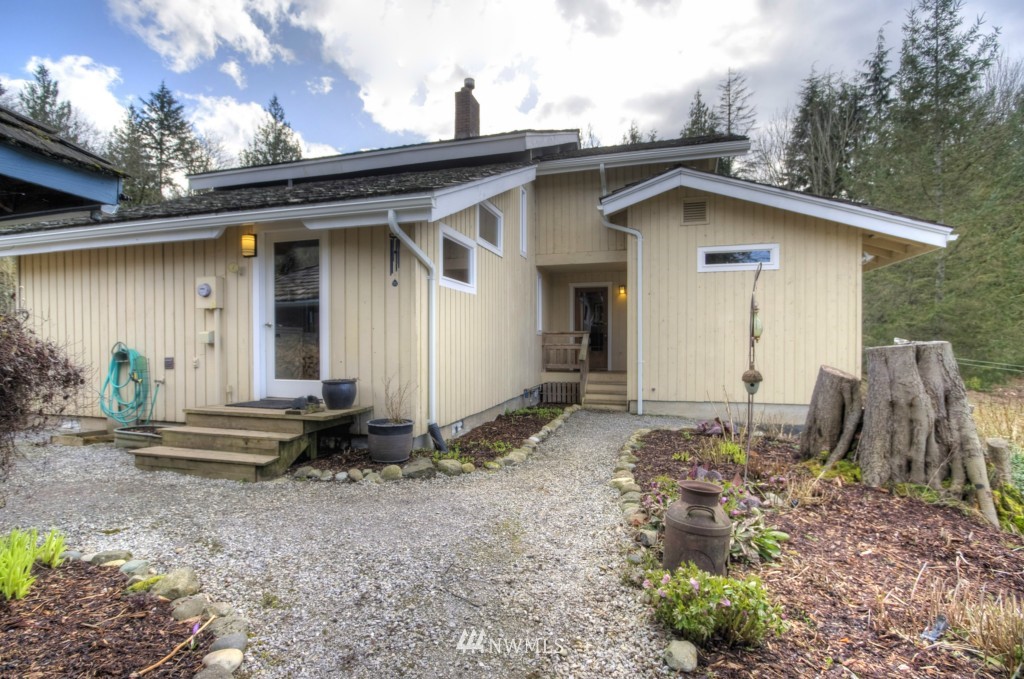 8911 Frost Road Sumas, WA 98295 - Photo 7 of 24