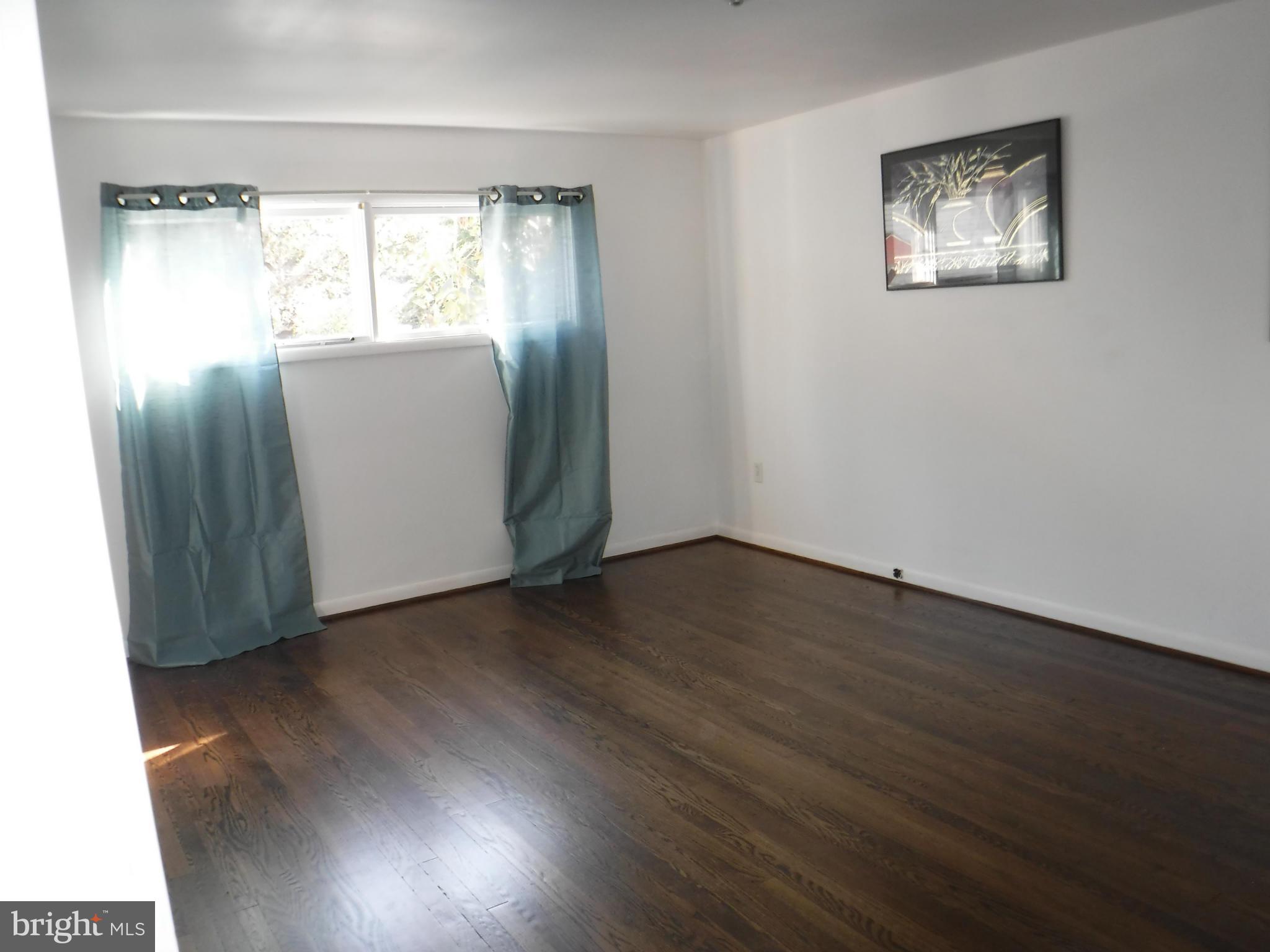 11300 Marbern Road Hagerstown, MD 21740 - Photo 12 of 26 Private Master Suite