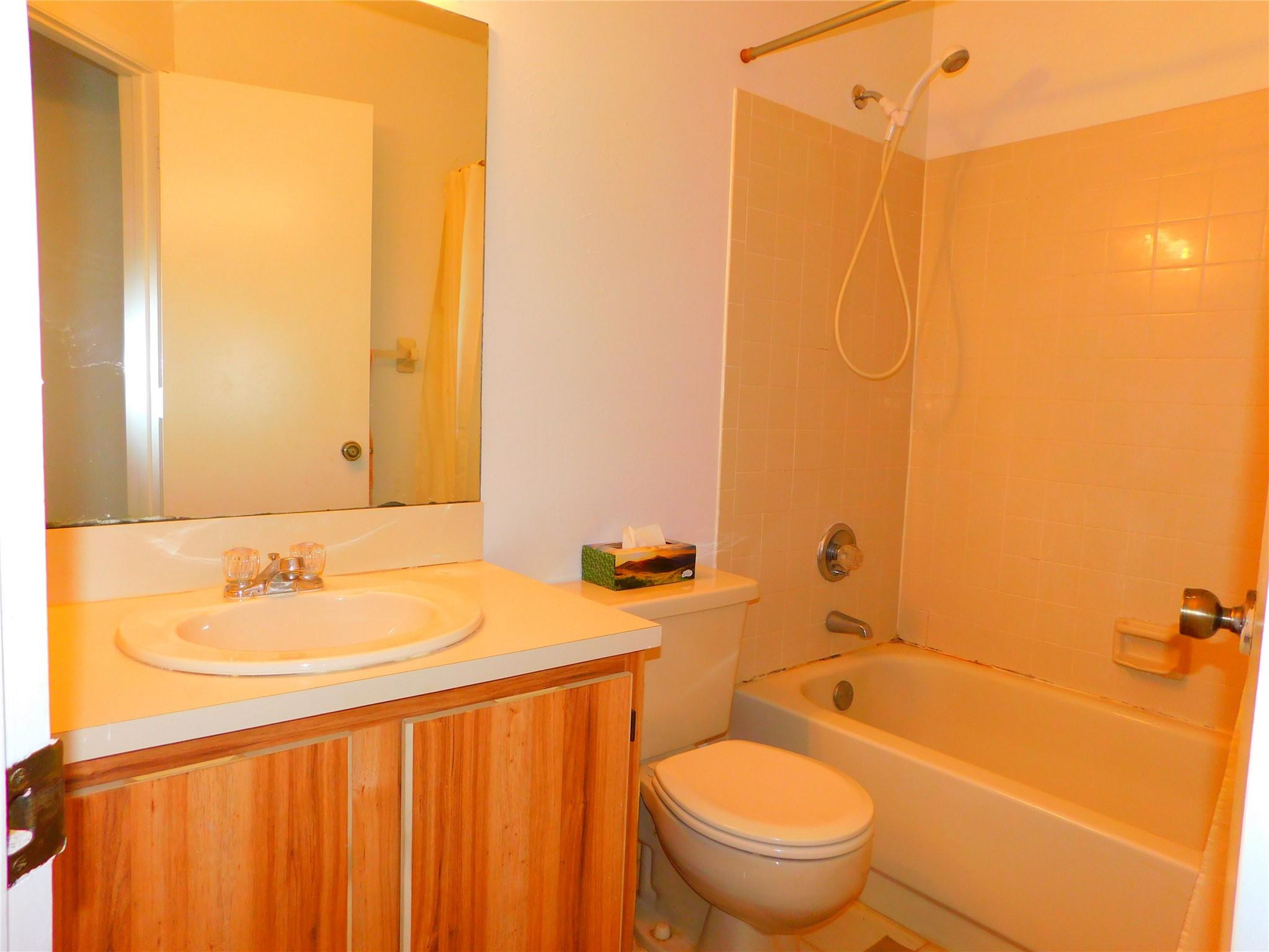 3370 Beau Rivage Drive, Unit 2A Pompano Beach, FL 33064 - Photo 31 of 40 Photo 24