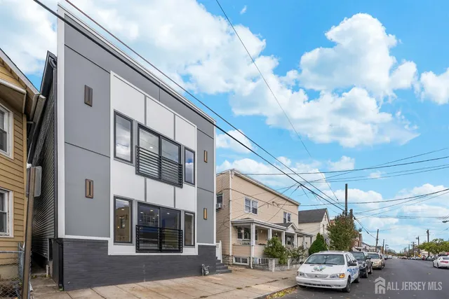 $610,000 | 404 Washington Street, Perth Amboy, NJ 08861