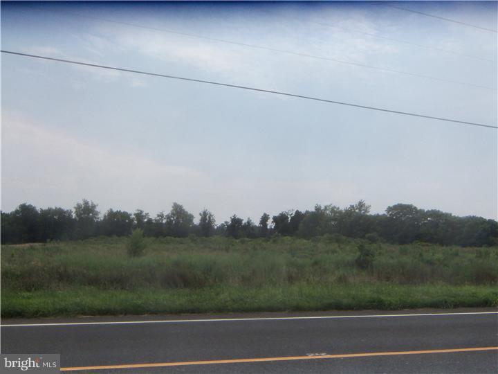 776 Elk Road Monroeville, NJ 08343 - Photo 2 of 5 a view of a city and a mountain view