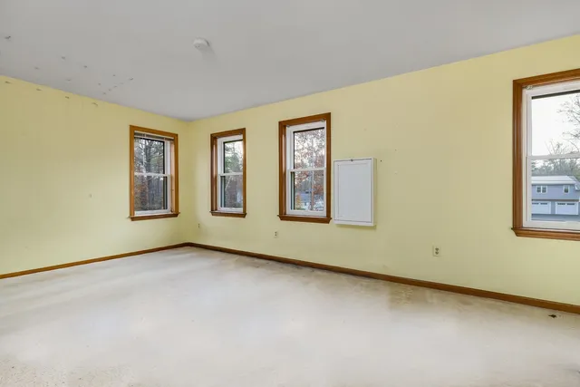 $599,900 | 8 River Bend Circle, Exeter, NH 03833