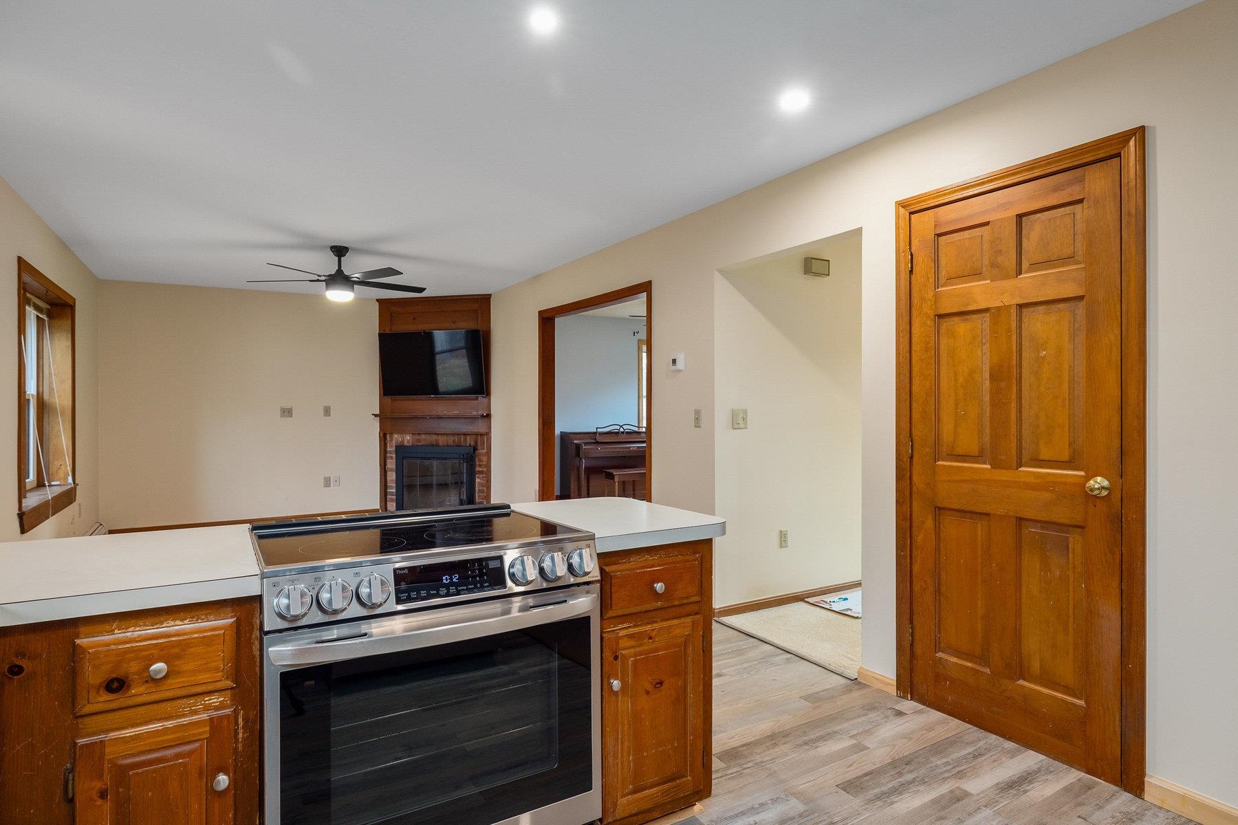 8 River Bend Circle Exeter, NH 03833 - Photo 4 of 34