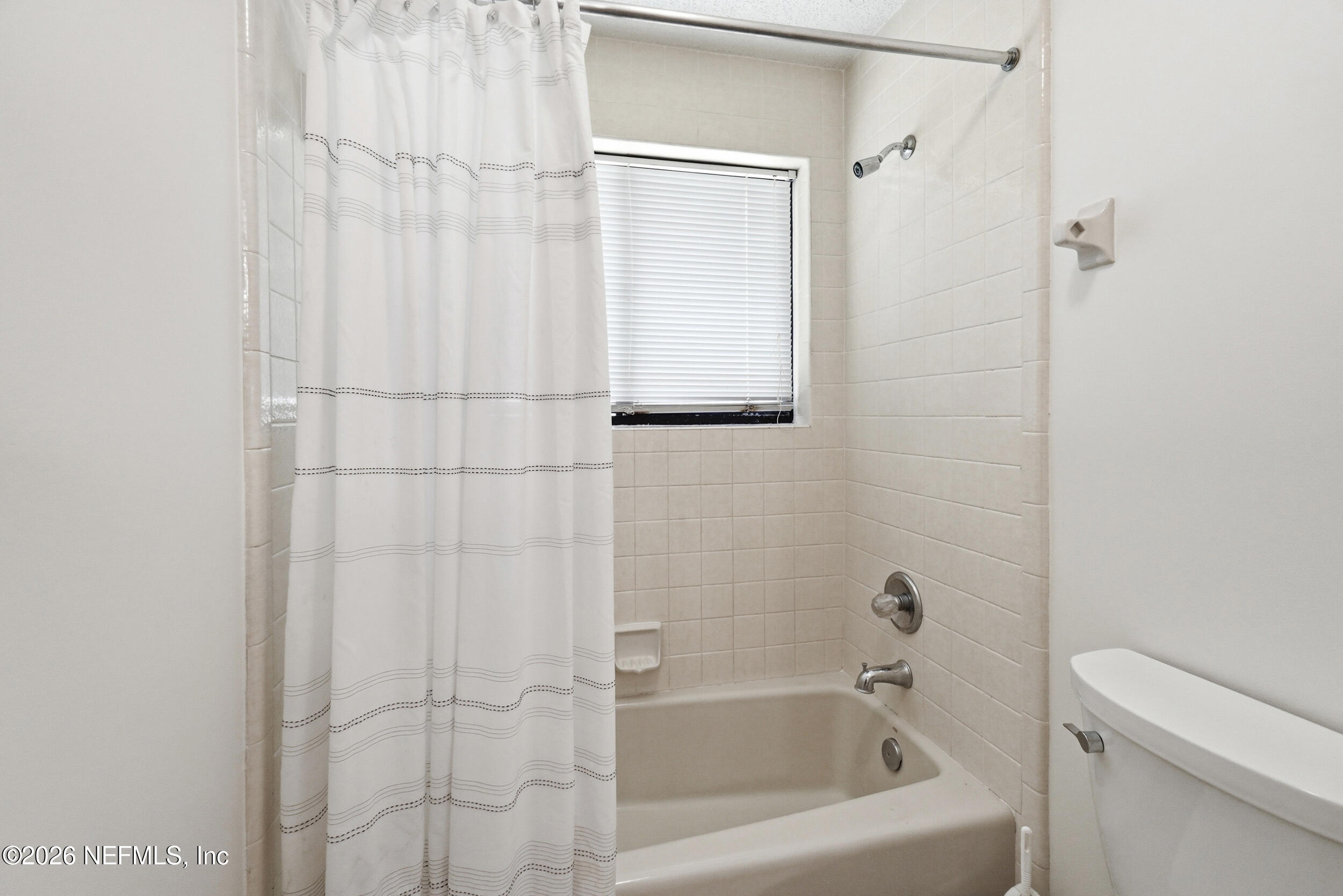 2334 Beachcomber Trail Atlantic Beach, FL 32233 - Photo 22 of 32 Hall Bathroom