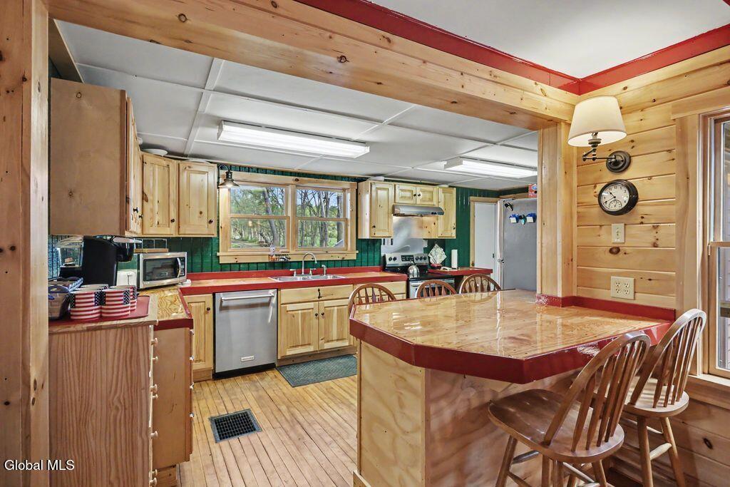 13 Young Road Middle Grove, NY 12850 - Photo 6 of 29 yr18