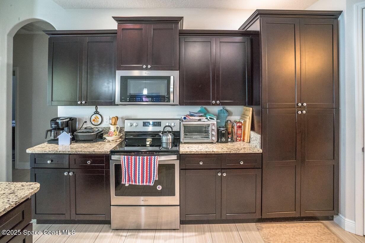 2748 Emerson Drive Palm Bay, FL 32909 - Photo 12 of 30 Kitchen wall