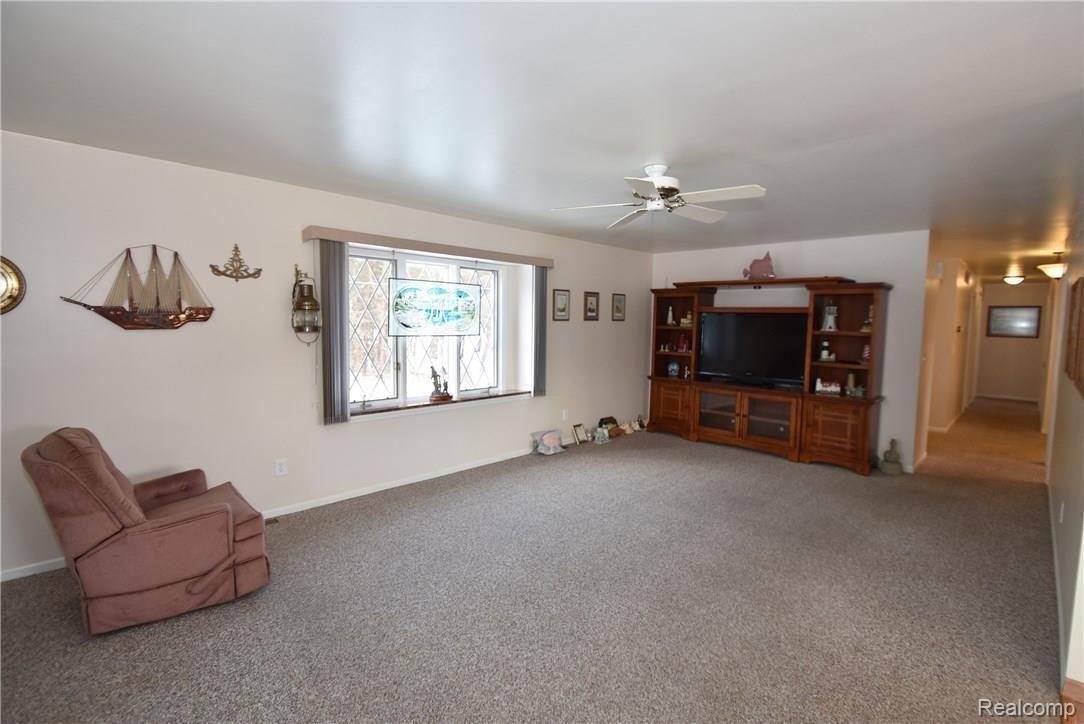 9100 Lapeer Road Mayville, MI 48744 - Photo 24 of 40 Bay Window in Living Room