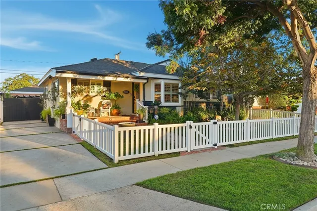 $1,025,000 | 4802 Briercrest Avenue, Lakewood, CA 90713