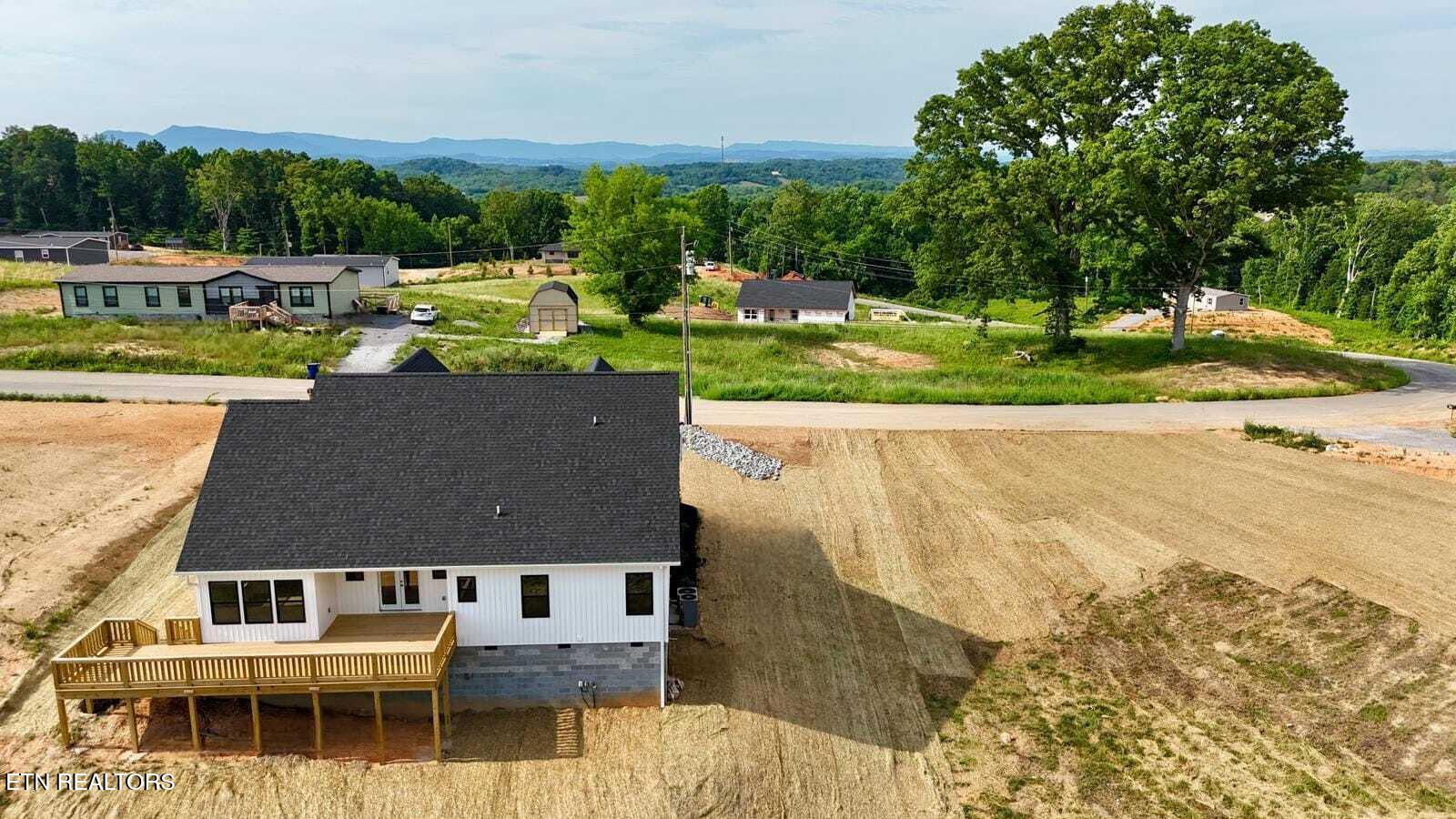 237 Laura Boling Loop Road Strawberry Plains, TN 37871 - Photo 24 of 27 45