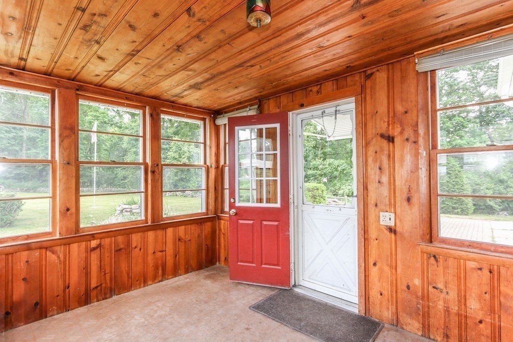 457 Dipping Hole Road Wilbraham, MA 01095 - Photo 13 of 28 Gallery Image 13