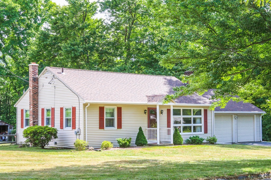 457 Dipping Hole Road Wilbraham, MA 01095 - Photo 2 of 28 Gallery Image 2