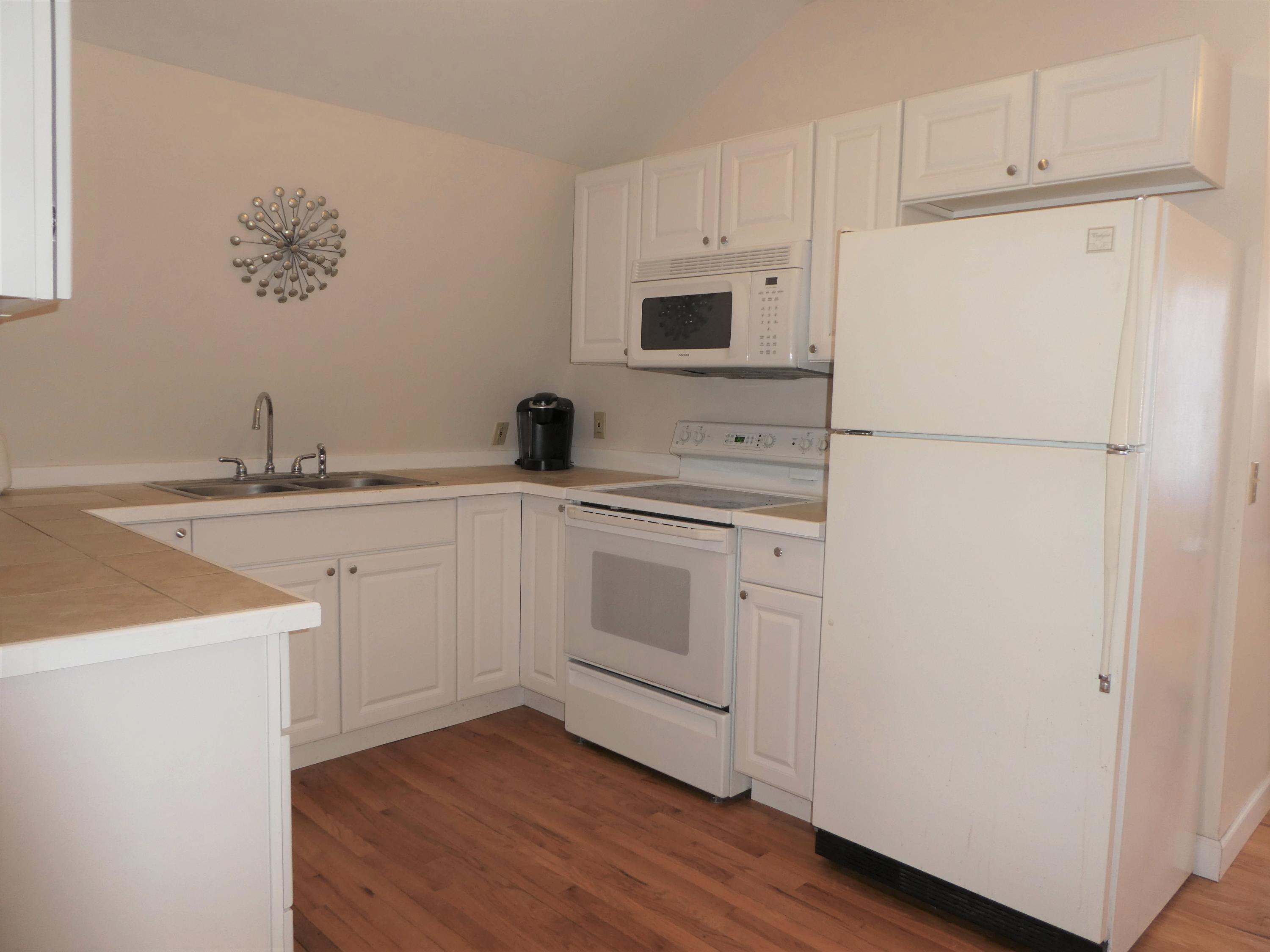 8 Christopher Road Gorham, ME 04038 - Photo 11 of 22 Kitchen
