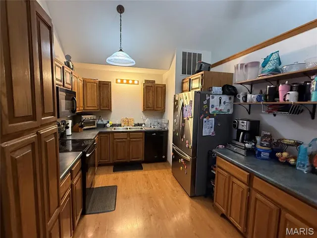 $219,900 | 10795 Austin Lane, Plato, MO 65552