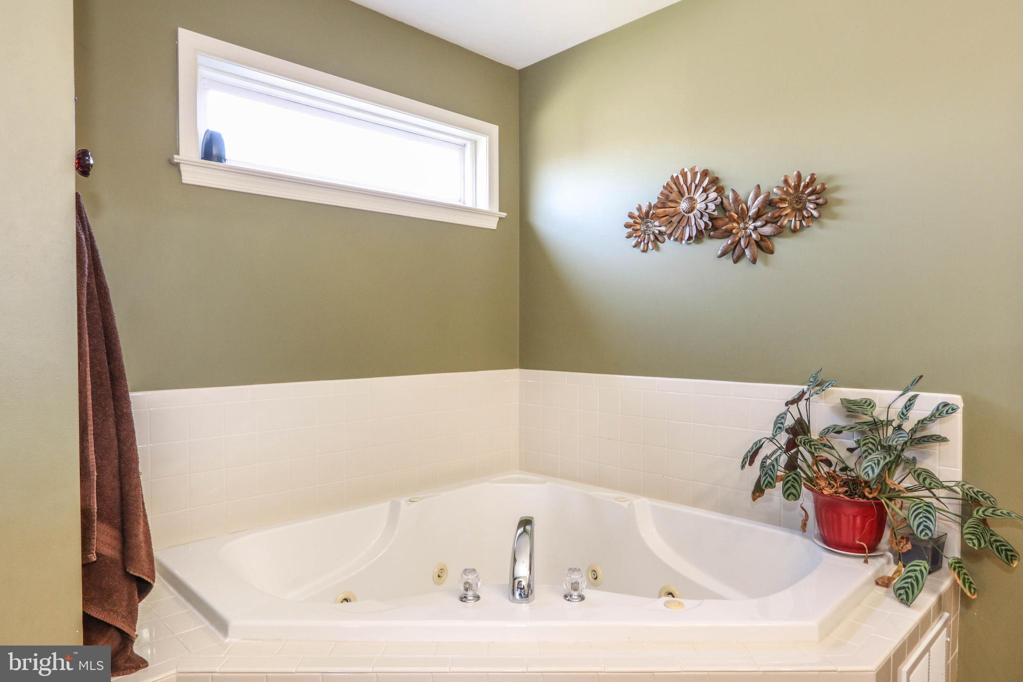 1215 Meco Road Easton, PA 18040 - Photo 25 of 39 Gallery Image 25