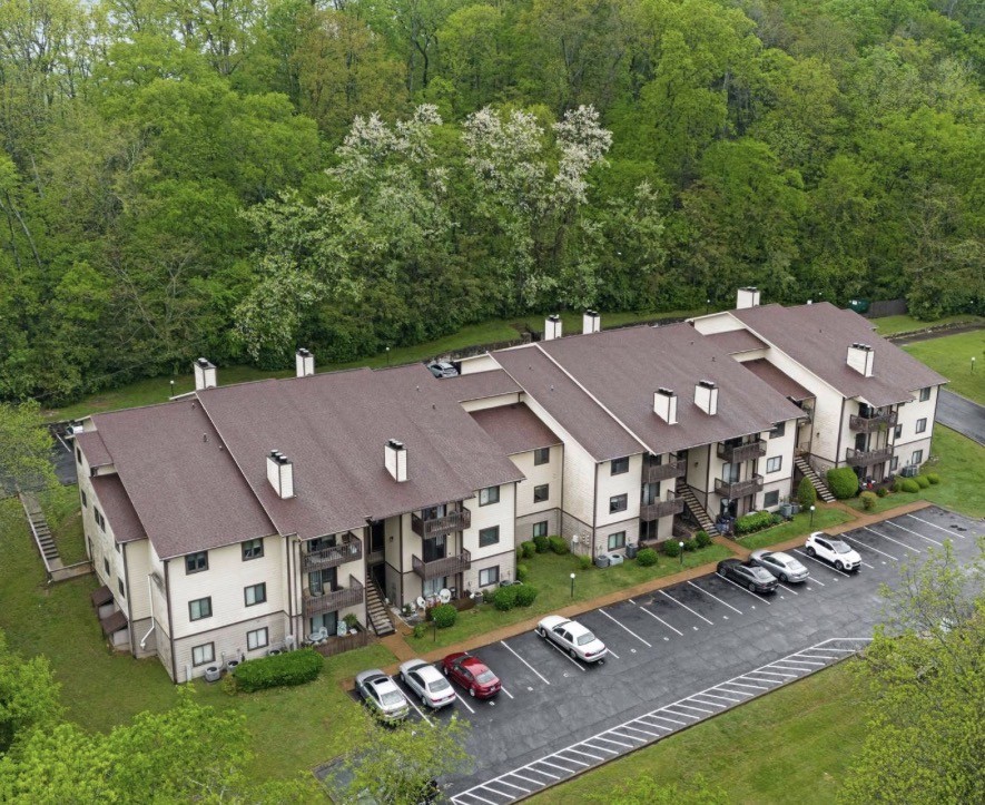 133 Hicks Road, Unit 133 LOWER LEVEL FRONT Nashville, TN 37221 - Photo 3 of 24