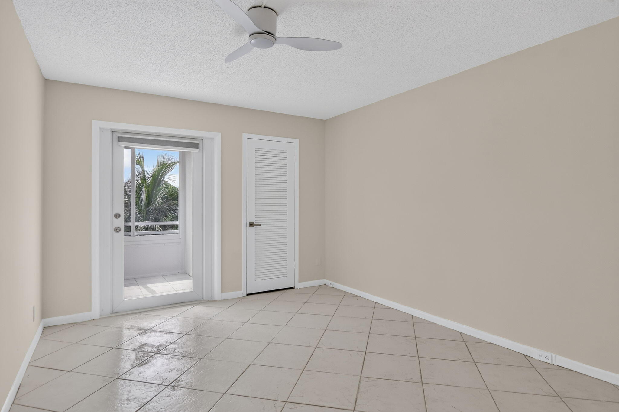 3057 Yarmouth C Boca Raton, FL 33434 - Photo 12 of 59 12-web-or-mls-DSC_5848