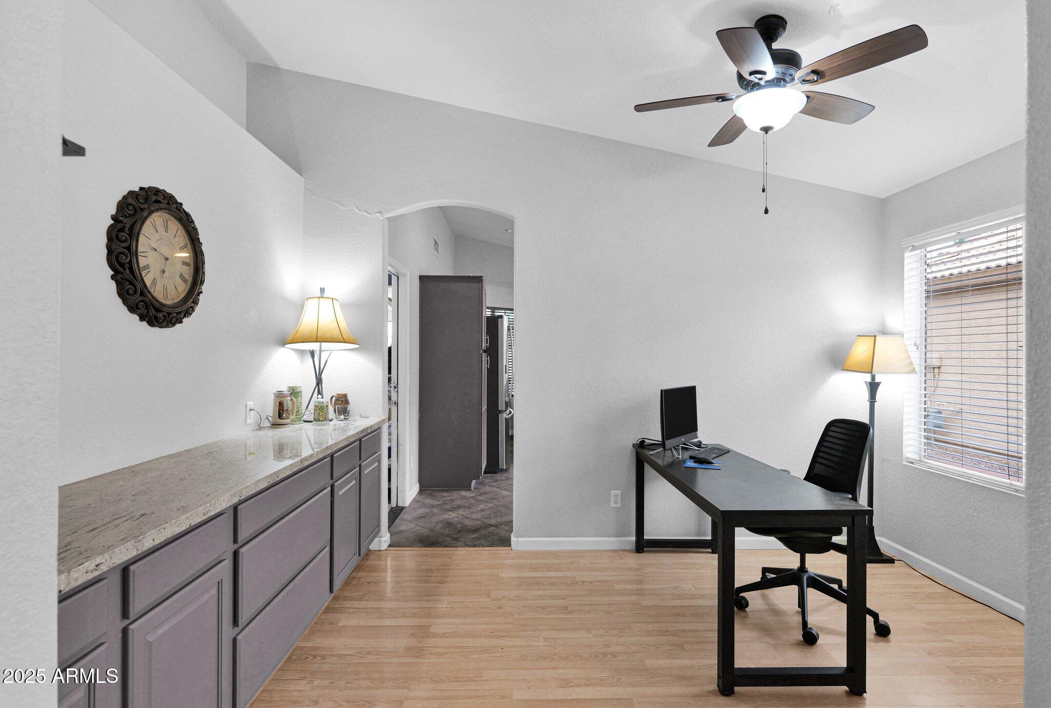 473 South Ash Street Gilbert, AZ 85233 - Photo 12 of 27 12 - Office or Dining Area - 1