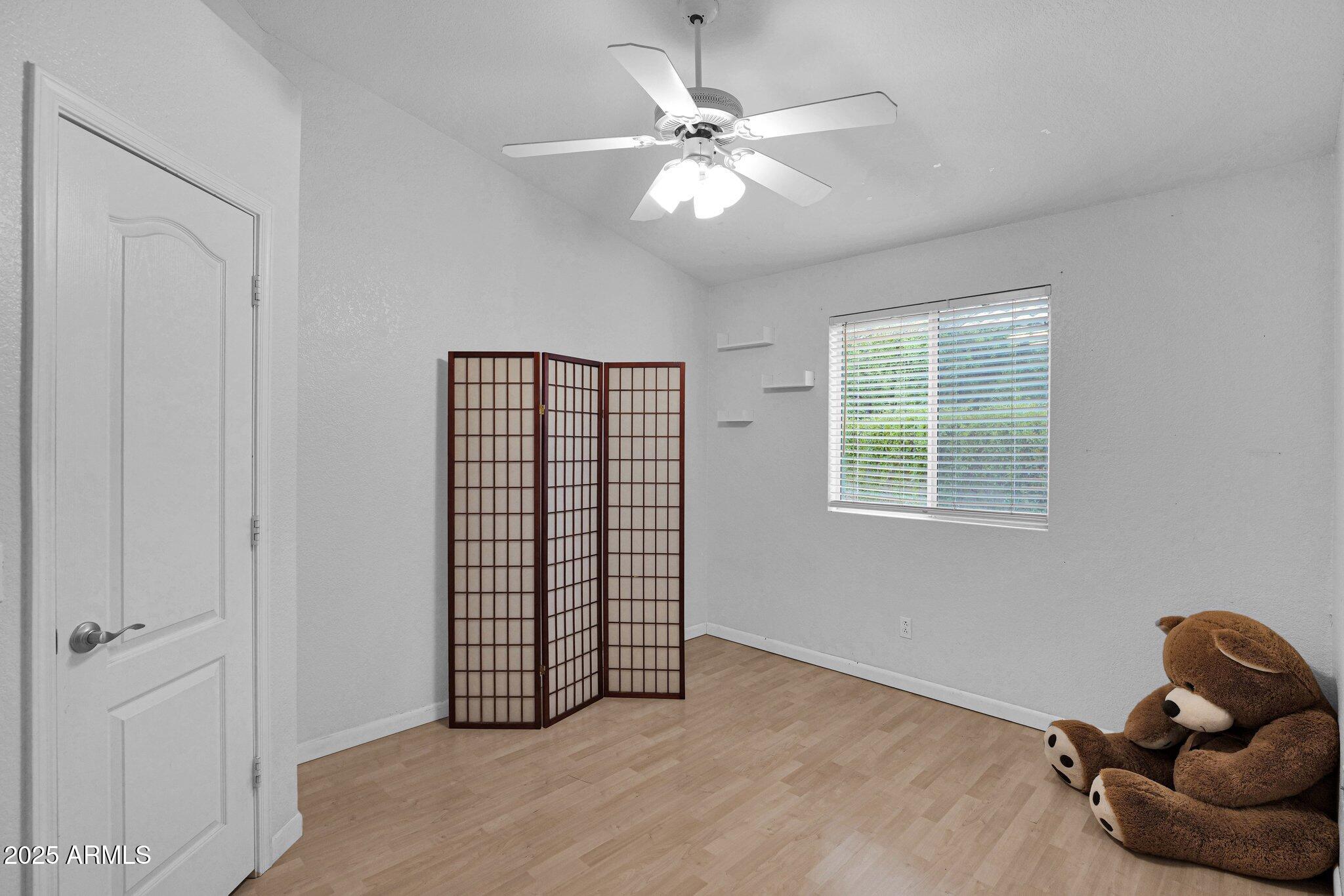 473 South Ash Street Gilbert, AZ 85233 - Photo 19 of 27 19 - 3rd Bedroom