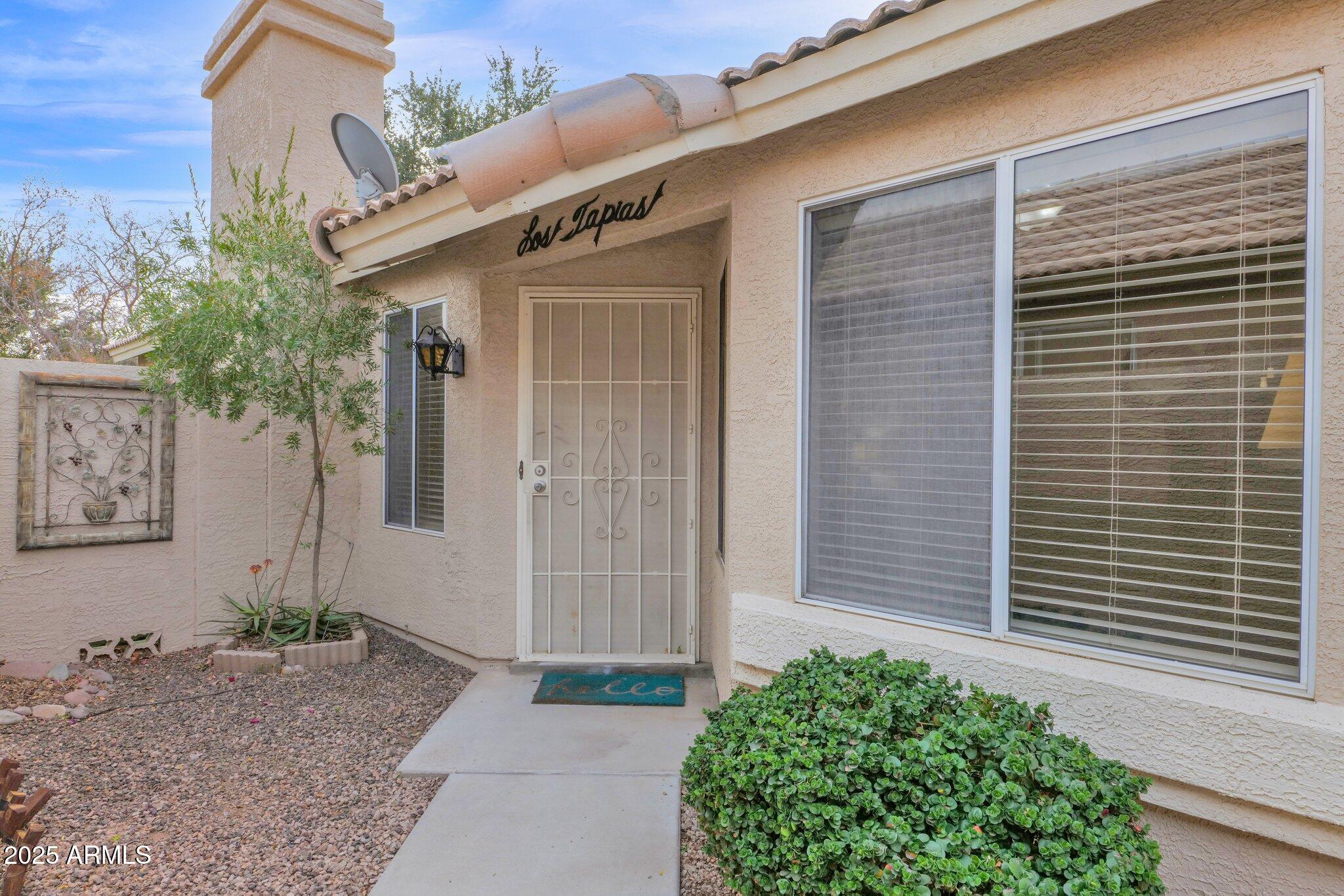 473 South Ash Street Gilbert, AZ 85233 - Photo 2 of 27 2 - Front 2