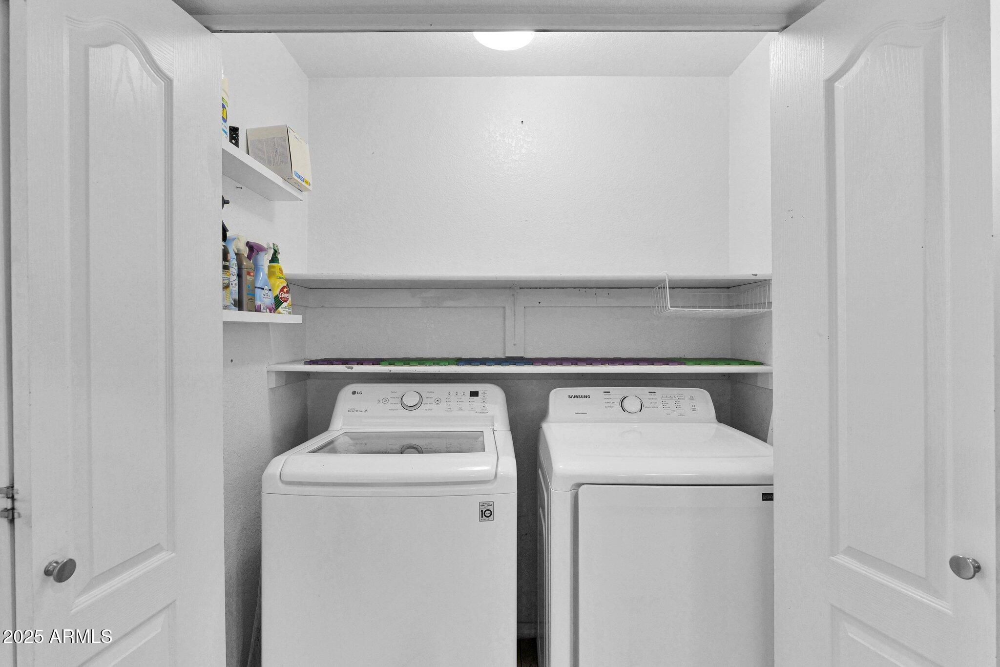 473 South Ash Street Gilbert, AZ 85233 - Photo 21 of 27 19b - Indoor Laundry