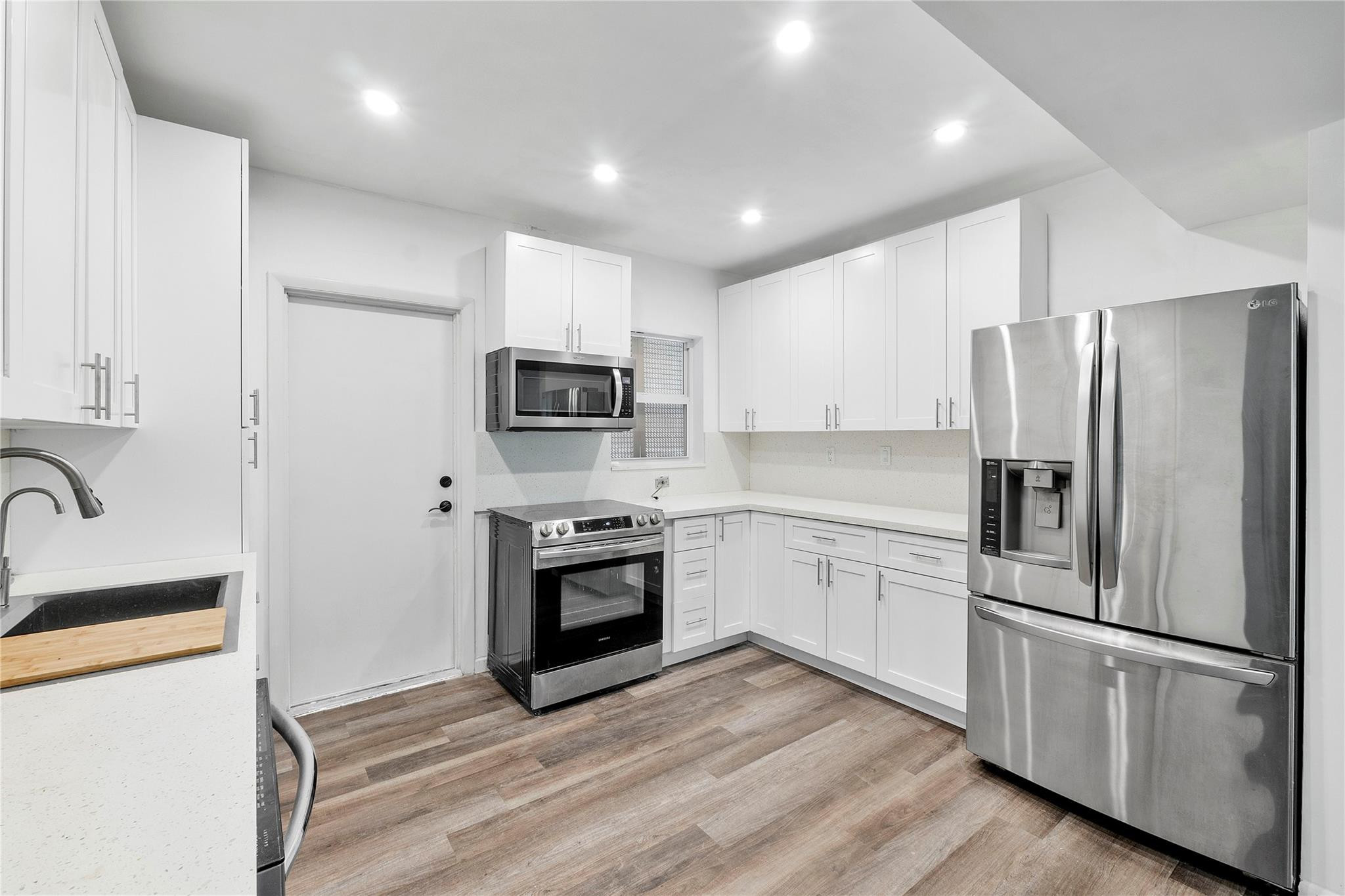 6751 Cypress Road, Unit 204 Plantation, FL 33317 - Photo 2 of 17 Photo 2