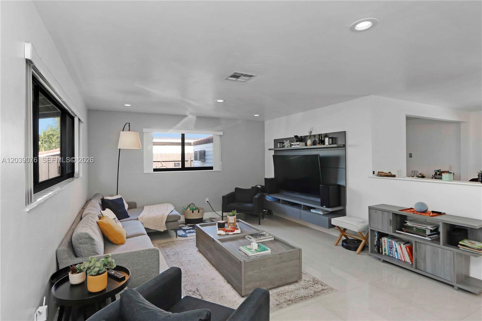 6751 Southwest 13th Street Miami, FL 33144 - Photo 7 of 41