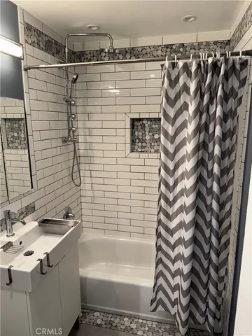 $2,200 | 3309 East 8th Street, Unit B, Los Angeles, CA 90023