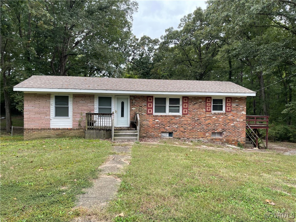 2806 Trarich Road Petersburg, VA 23805 - Photo 1 of 14 Ranch-style house with a wooden deck and a front l