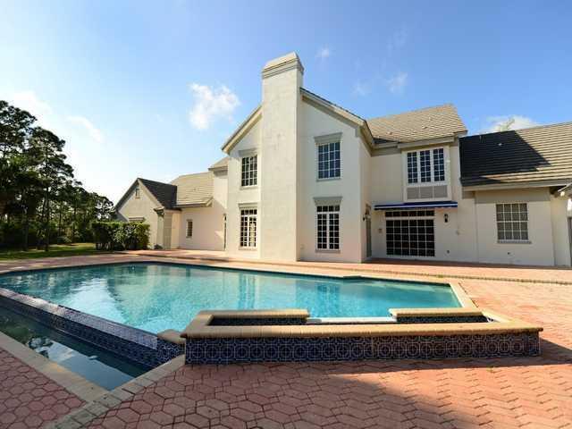 19101 Southeast Crosswinds Road Jupiter, FL 33478 - Photo 15 of 16 back deck.jpg