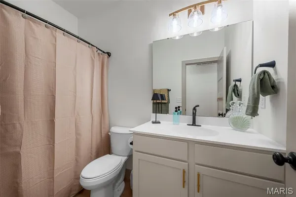 $499,000 | 4 Ashley Lane, Hawk Point, MO 63349