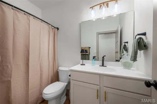 $539,900 | 4 Ashley Lane, Hawk Point, MO 63349