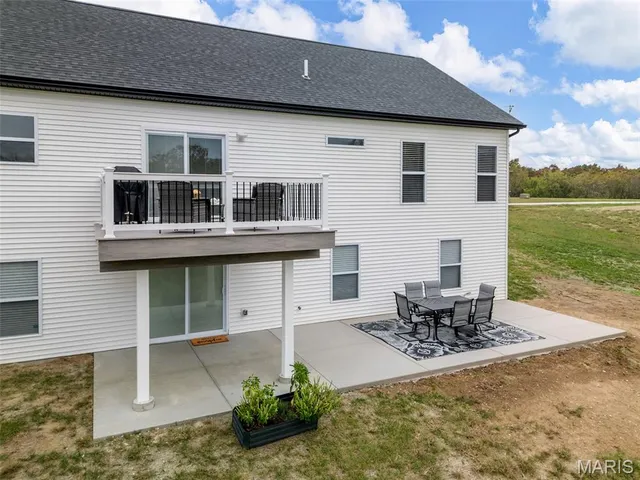 $539,900 | 4 Ashley Lane, Hawk Point, MO 63349