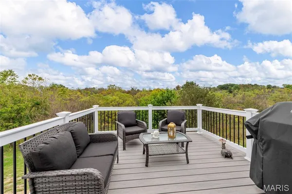 $499,000 | 4 Ashley Lane, Hawk Point, MO 63349