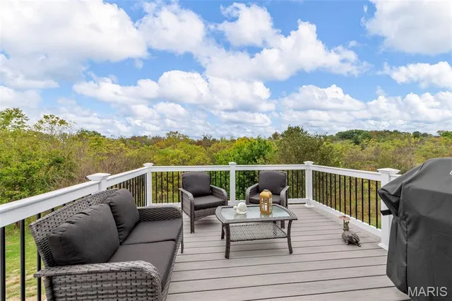 $539,900 | 4 Ashley Lane, Hawk Point, MO 63349