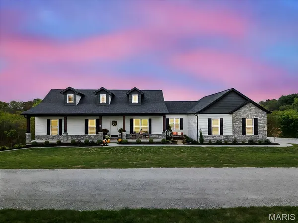 $499,000 | 4 Ashley Lane, Hawk Point, MO 63349