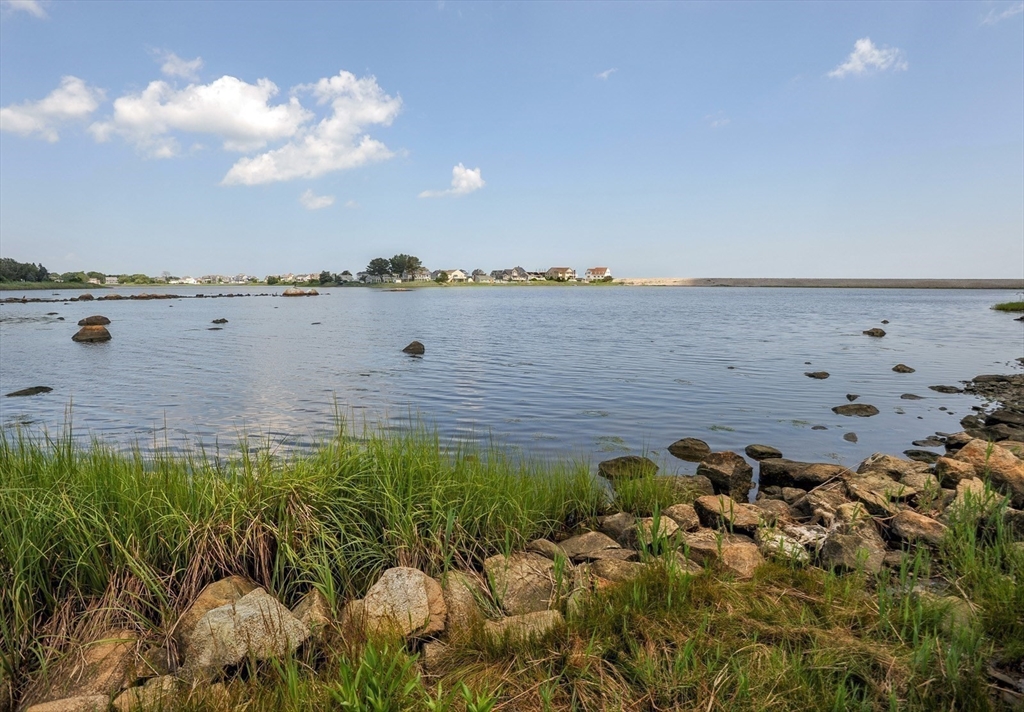 430 Hatherly Road Scituate, MA 02066 - Photo 15 of 21