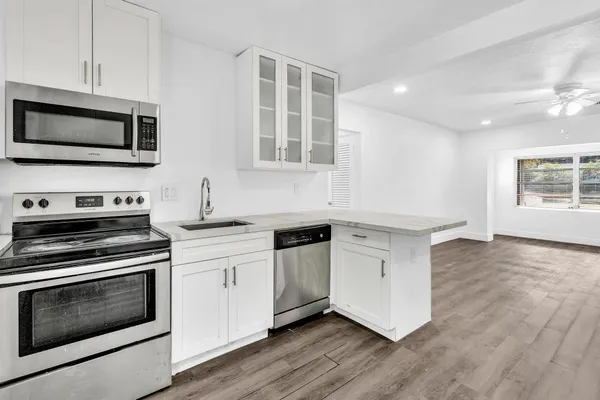 $3,395 | 1845 Sherman Street, Hollywood, FL 33020