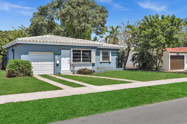 $3,395 | 1845 Sherman Street, Hollywood, FL 33020