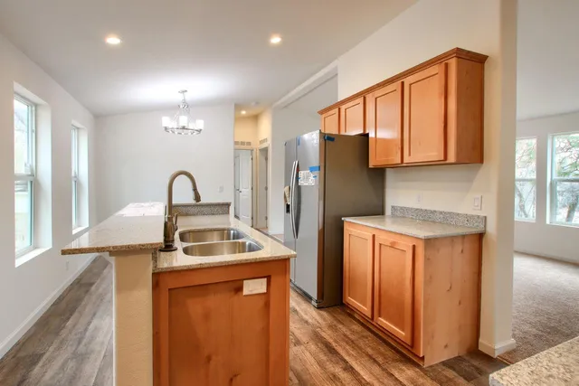 $185,000 | 43555 Highway 41, Unit 54, Oakhurst, CA 93644