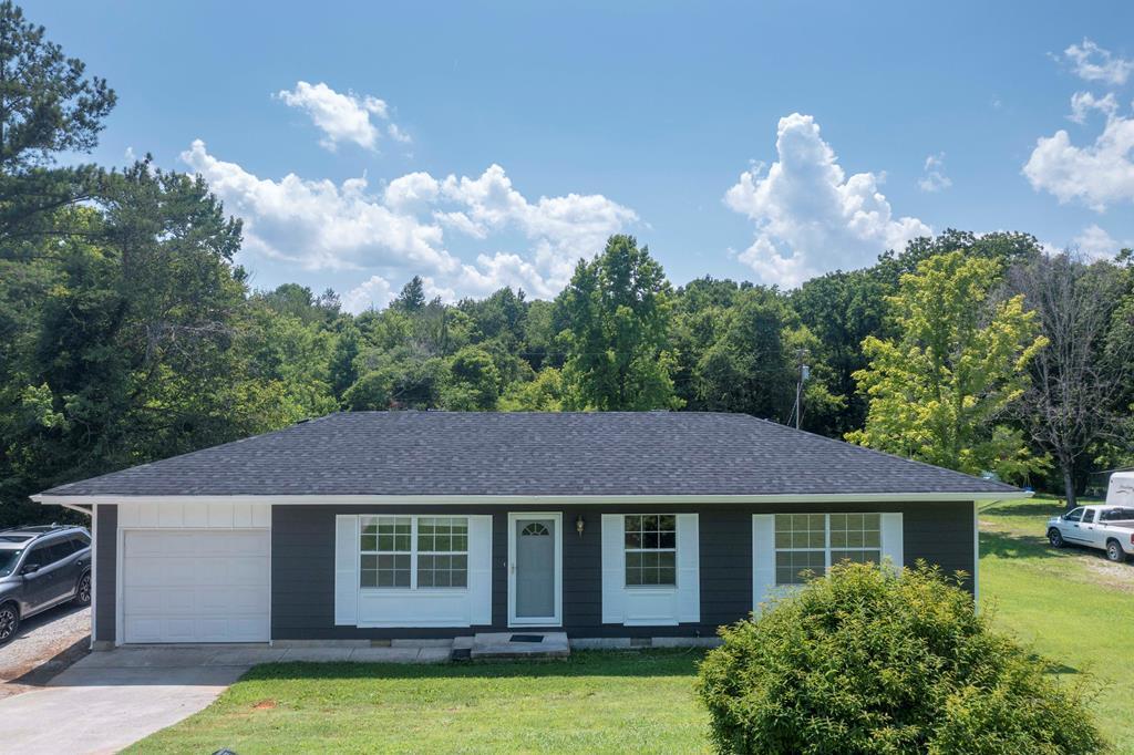 1398 White Oak Road Dayton, TN 37321 - Photo 1 of 32 1