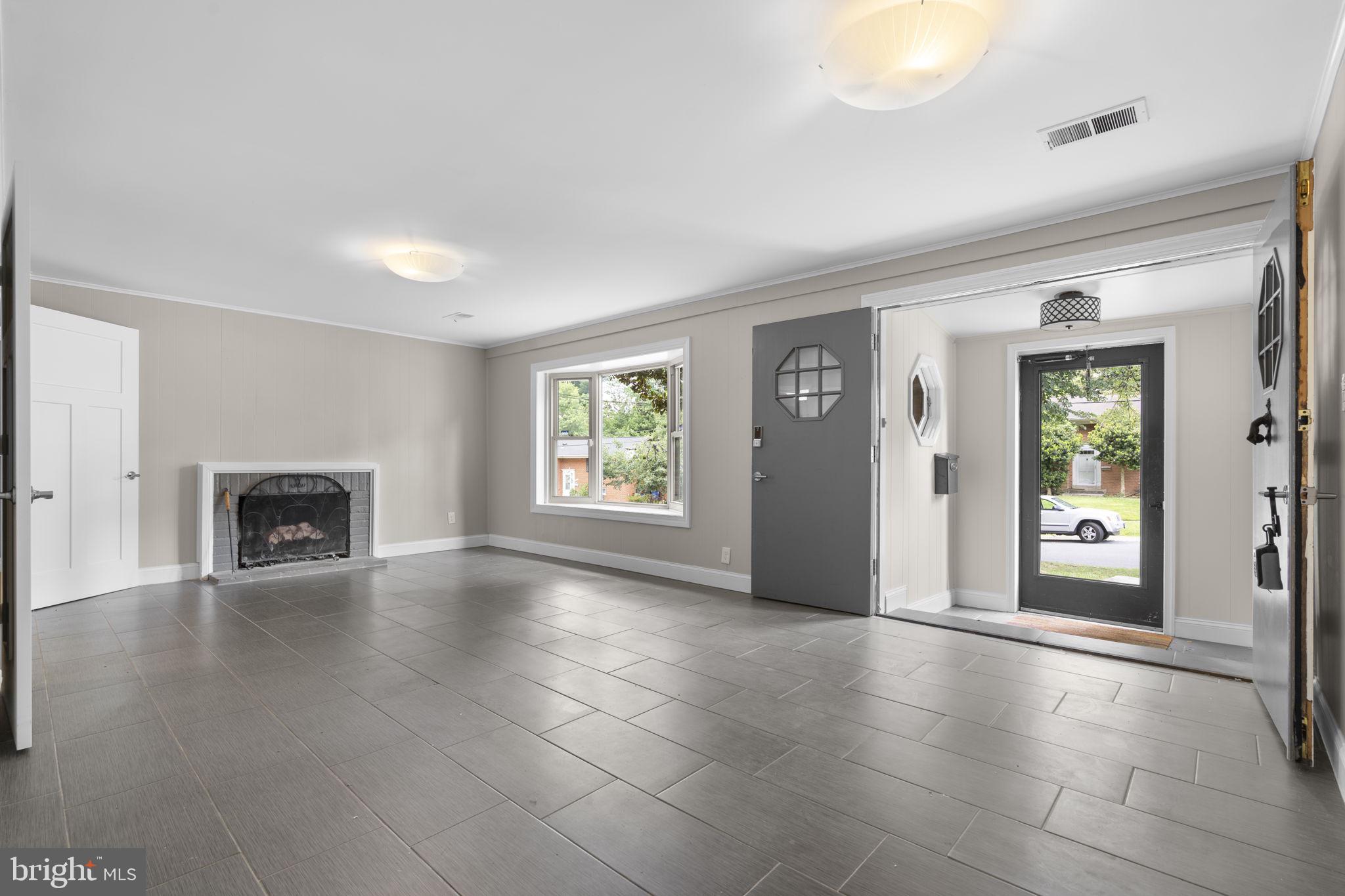 822 Loxford Terrace Silver Spring, MD 20901 - Photo 40 of 61 Main level family room