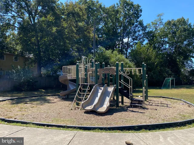 $1,495 | 611 Anvil Road, Fredericksburg, VA 22405