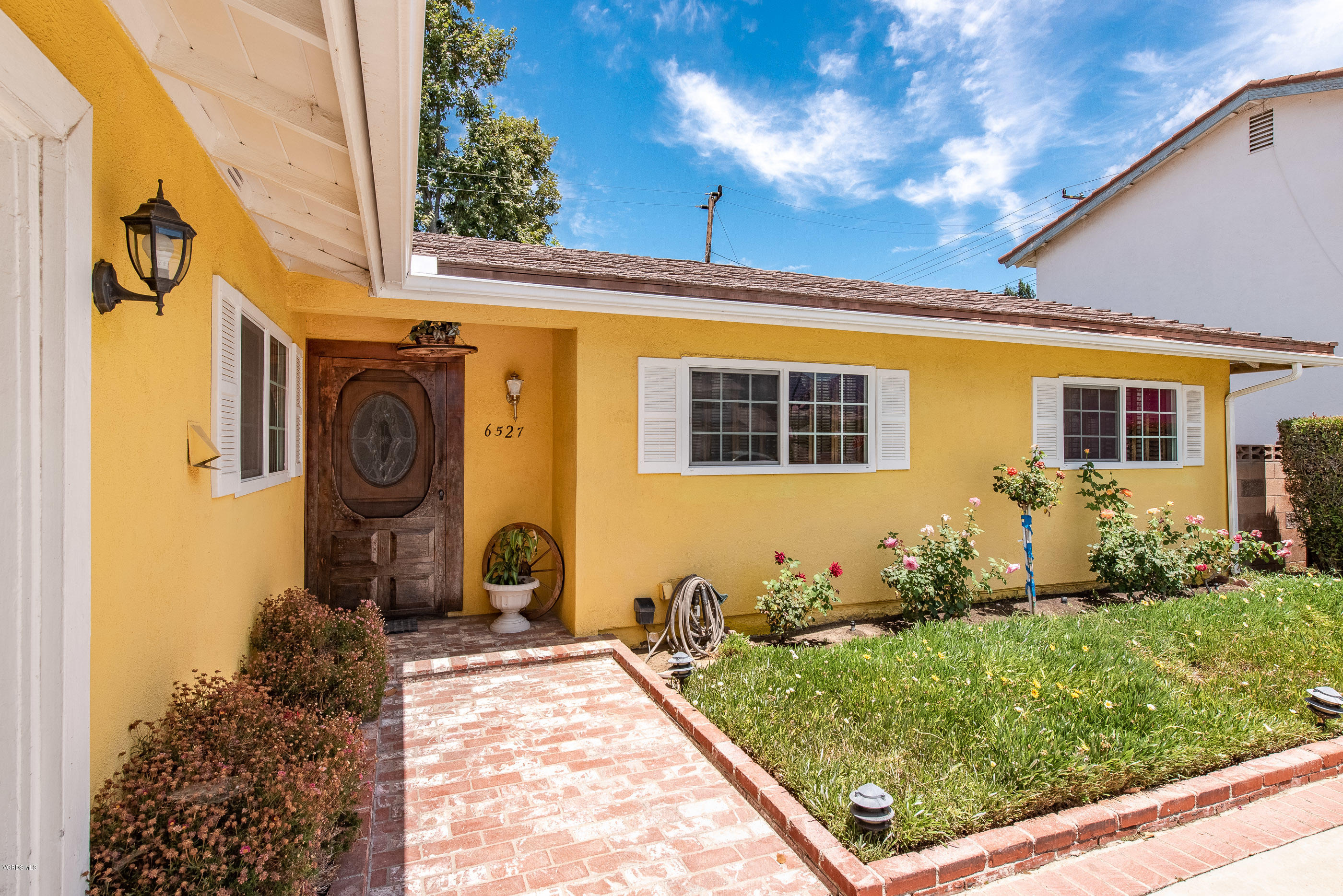 6527 Almar Street Simi Valley, CA 93063 - Photo 5 of 23 6527 Almar St Simi Valley-5