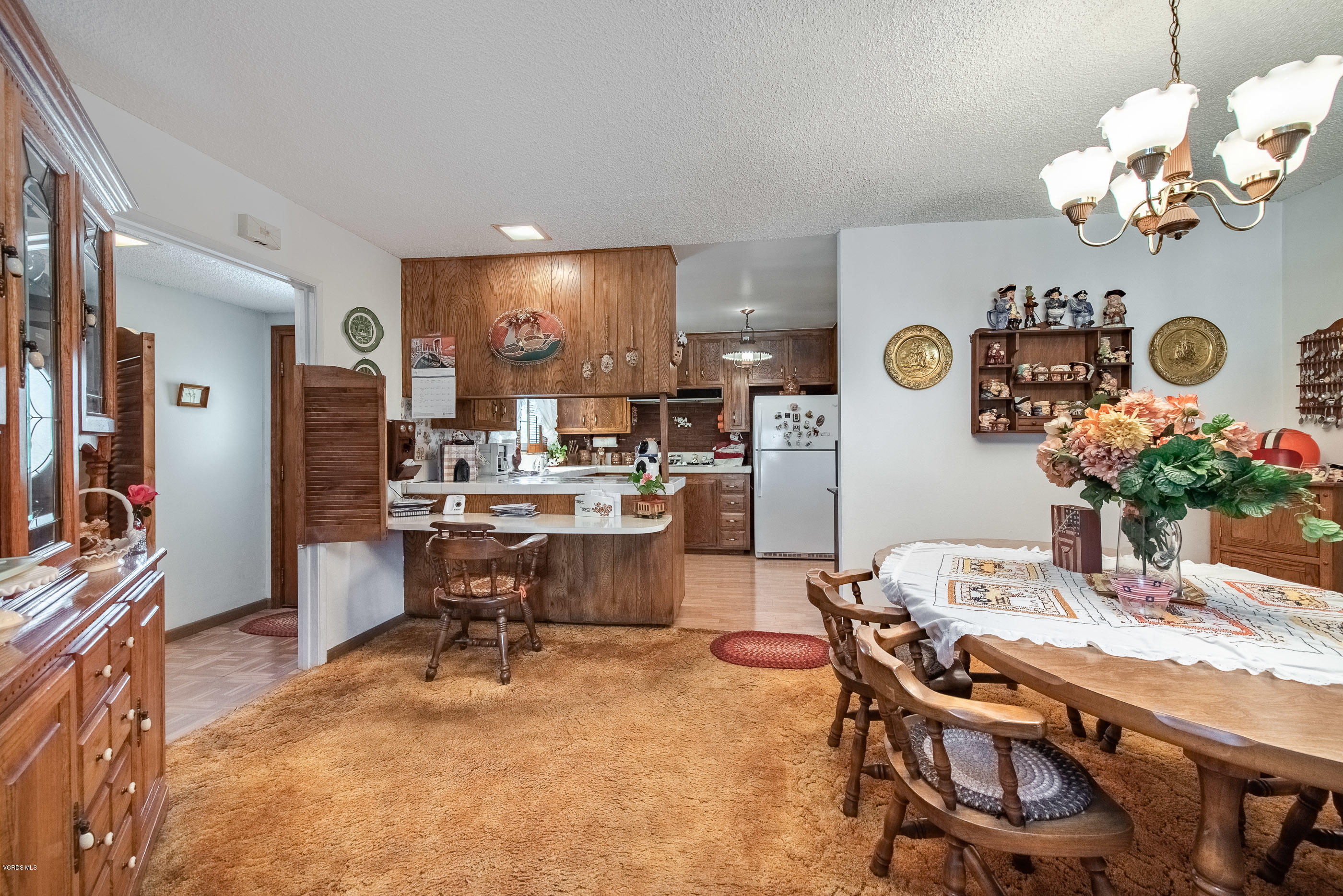 6527 Almar Street Simi Valley, CA 93063 - Photo 7 of 23 6527 Almar St Simi Valley-7