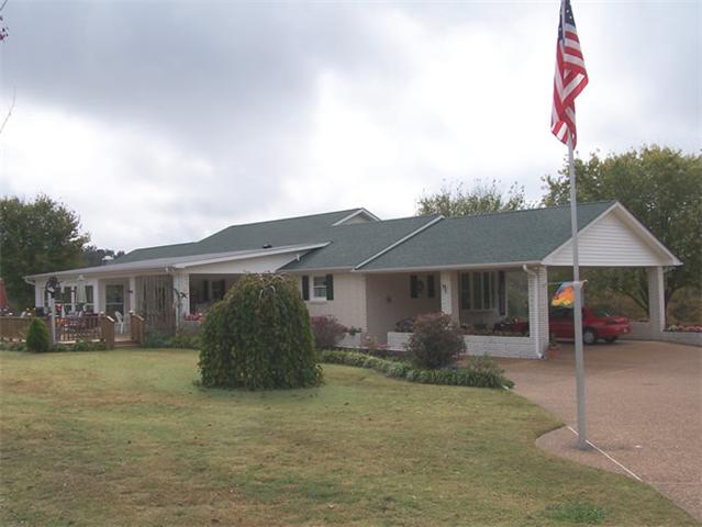 180 Hillcrest Road Waverly, TN 37185 - Photo 3 of 17 Gallery Image 3